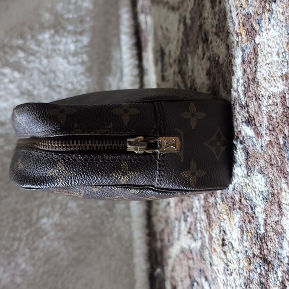 Louis Vuitton monogram trousse toilette 23 - Picture 3 of 11